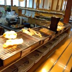 釜揚げうどん岡じま - 天ぷらたち(2023年8月8日撮影)