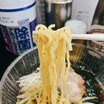 豊楽亭 - 冷やし中華　麺リフト