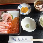 亀島亭 - 海鮮丼