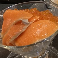 レストラン アゼリア - サーモンとイクラの親子丼♪