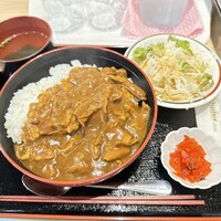 豚焼肉 グルマンズ - ホルモンカレー丼