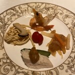 中華料理 頤和園 - 前菜はまあ、普通