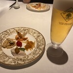 中華料理 頤和園 - 前菜とビール