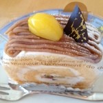 文明堂壹番舘 - モンブランロール