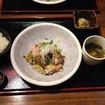 和創中華庵 Baki - 鶏モモ肉のネギ塩オーブン焼き