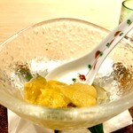 味ひろ - たっぷりの赤雲丹　鯛の骨から取った出汁ジュレも美味しい