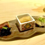 味ひろ - 鮑　カマス　さつまいも　茄子ガクの黒胡麻和えなど