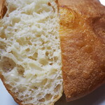 qui - バターチャバタ　断面