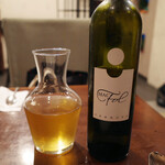 ガネーシュ - 白ワイン(デキャンタで2700円)