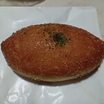 PangoTango - 料理写真:チーズカレーパン