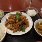 飛龍菜館 - とり肉ピリ辛炒め