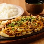 韓美食館 明日香 - 豊かな旨味が広がる『ホルモンうどん』（ごはん・みそ汁付）