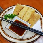 おでん三吉 - 三角あぶら揚げ