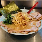 Ramen Shoppu Tsubaki - ネギチャーシューメン並麺カタメ