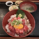 大衆酒場 スタンド basue - まぐろ丼(950円)