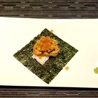 TEPPANYAKI 10 SHIBUYA - 二つ目が食べたくなる絶品ウニの海苔巻き