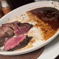 カルネジーオ イースト - 