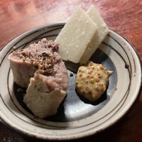 カルネジーオ イースト - 