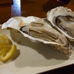 くし炉 番小屋 - 厚岸産牡蠣の炉端焼き