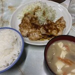 お食事 まるやま - ロース生姜焼き定食