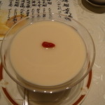 筑紫樓 - 杏仁豆腐