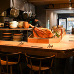 十月十日 - 内観写真:カウンター席