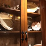 焼肉 平和園 太平店 - 食器棚