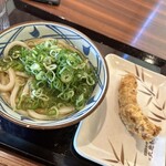 丸亀製麺 - かけうどん＋かしわ天
390円＋180円