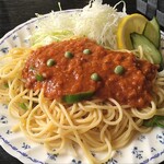 メロディー - ソースは見た目より多いです。