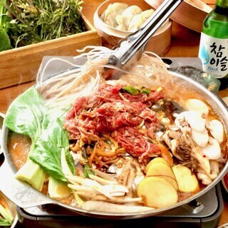本場韓国のプルコギ鍋が自慢♪3種類のプルコギをご用意！！