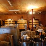 ココ・ファーム・カフェ - （見学コース）モーツアルトを聴きながら熟成中のワインたち