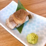 Kanzen Koshitsu Izakaya Onza - カルビ肉寿司