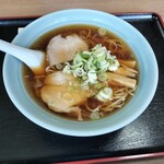 そば処 吾妻軒 - 料理写真:中華そば７００円