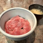 しほう田 - まぐろ丼（薬味なし）