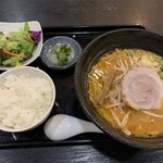 中国四川麺飯店 一燈 - 麺定食(ピリ辛みそラーメン)❗️