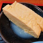 さつま久松 - 出汁巻きも大きい、ふわふわです