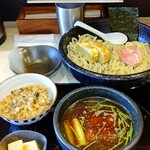 麺や ゆた花 - 鴨つけ麺！日替わり小鉢は高野豆腐！