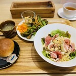 MIKAGE KITCHEN - 