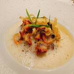 Droit - ムール貝とジロール茸