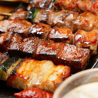 每天早上采购的新鲜食材◎引以为豪的博多串烧和日本猪肉串
