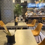 Buzz Cafe by ANELLA - 店内
