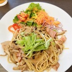 エヌワイキッチン - ベーコンときのこのパスタ✧︎