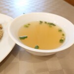 Tai Tabi Shokudou - セットのスープ