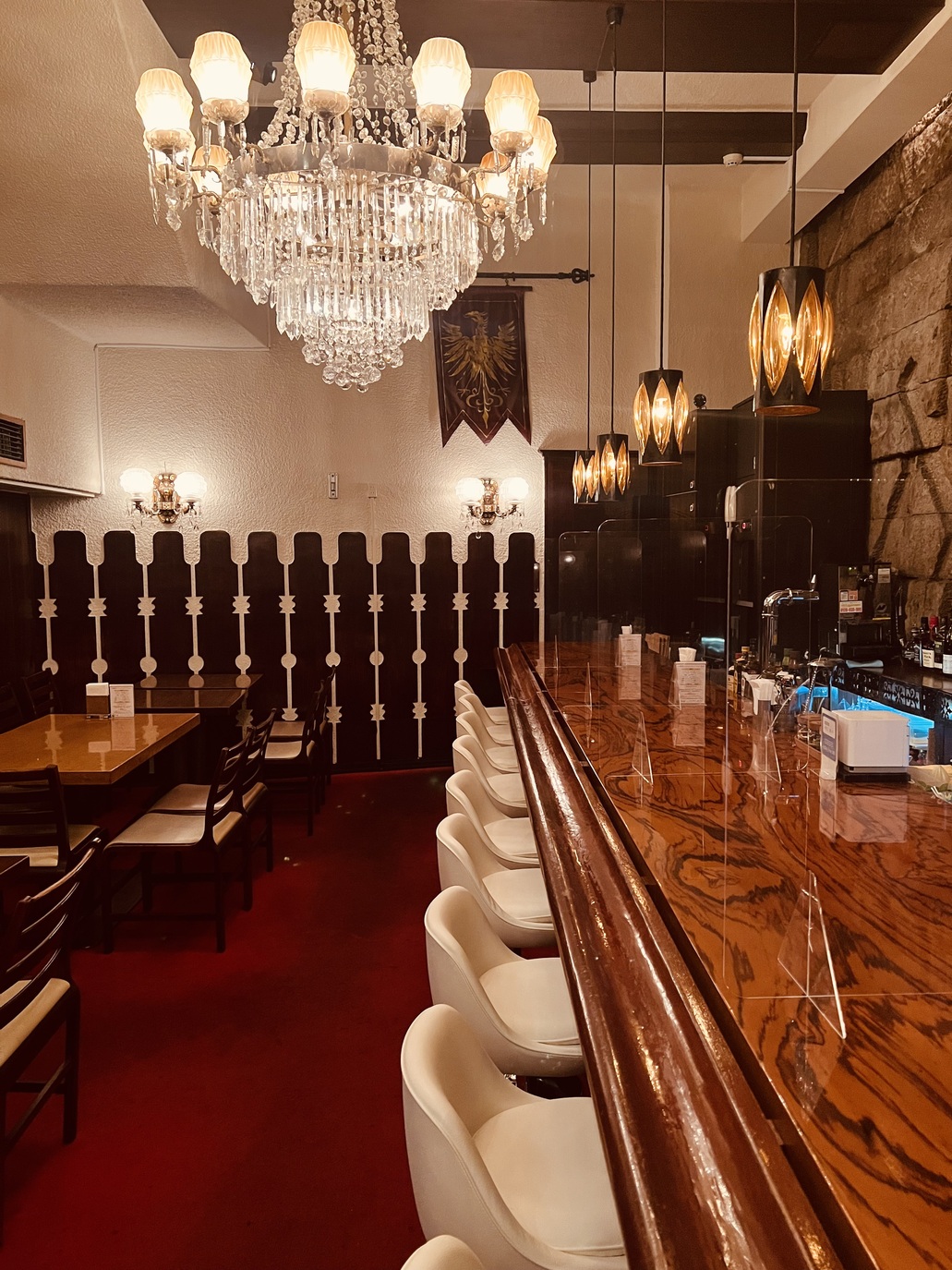 写真 : イーグル - 新宿西口/バー | 食べログ