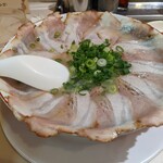 長浜ラーメン 丸羅とんこつ - 本格チャーシュー