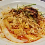 凡記 西安肉夾モー - 凉皮、かき混ぜ後。