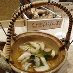 くろぎ - 松茸と鱧の土瓶蒸し