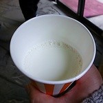 南ヶ丘牧場 ミルク茶屋 - ガーンジィ牛乳（ホット）
