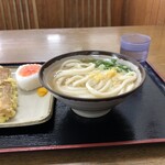 ぼっこ屋 - 見た目にも美しいかけうどん