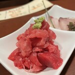 酒肴場 屯 - 大間のマグロは味が濃い